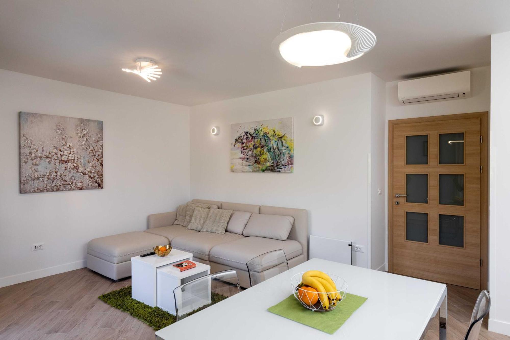 Apartments Setemana مْليني الغرفة الصورة
